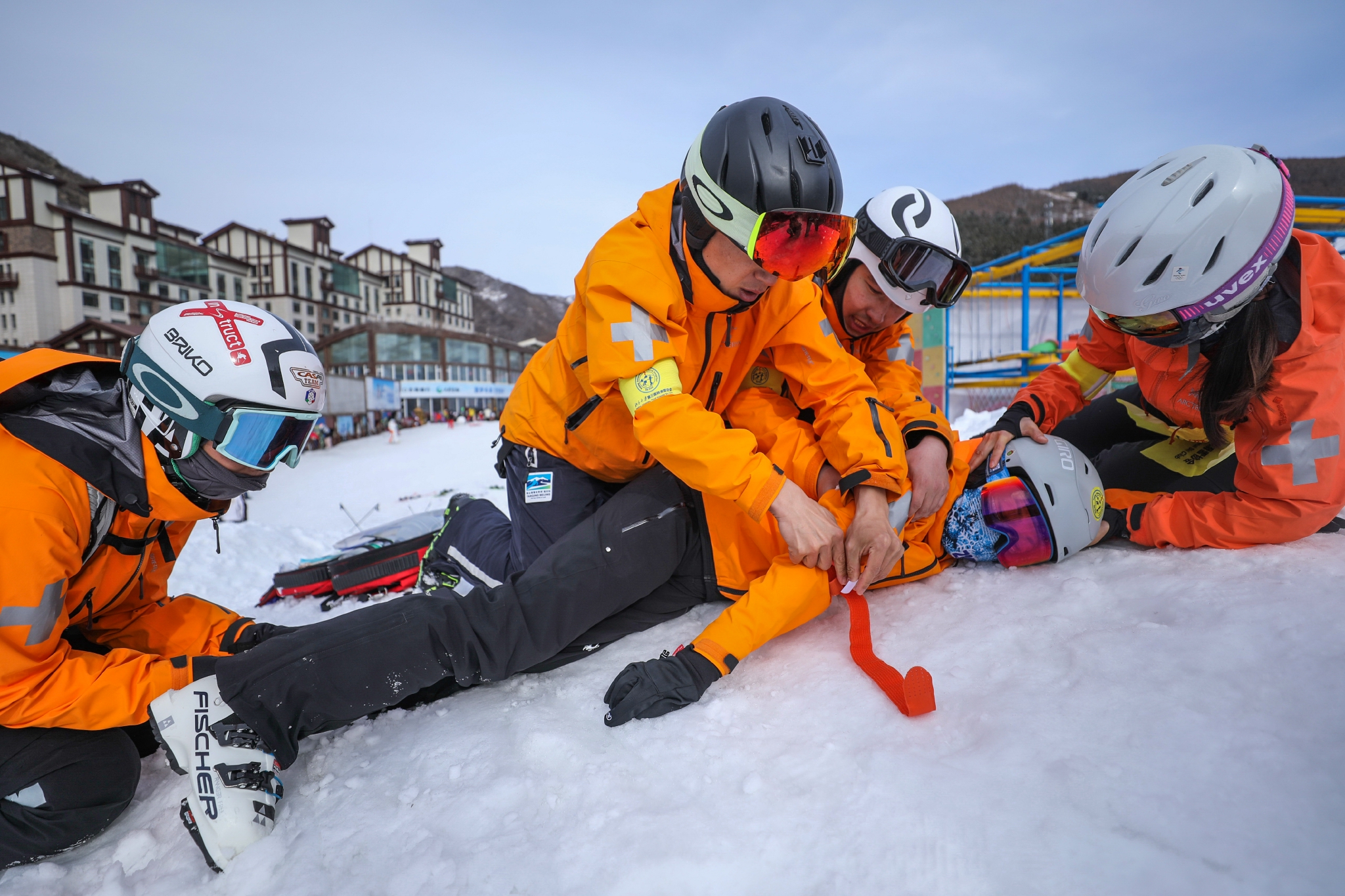 在滑雪旅行中如何避免受伤