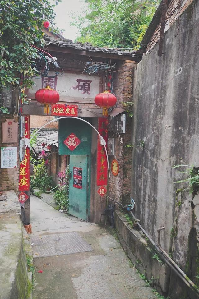 为什么在旅行中应该去探索偏远的小巷