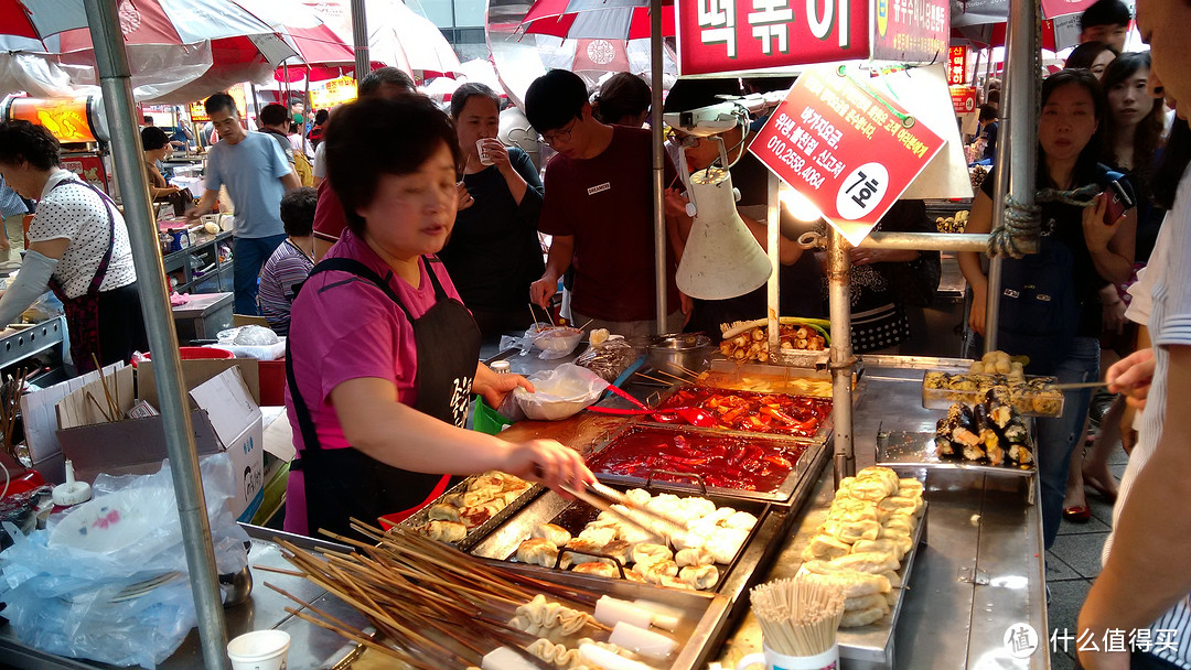 怎样体验旅行中的地方小吃市场